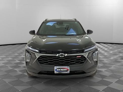 Certified 2025 Chevrolet Trax RS w/ Sunroof Package FWD image 8