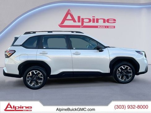 Used 2025 Subaru Forester image 6