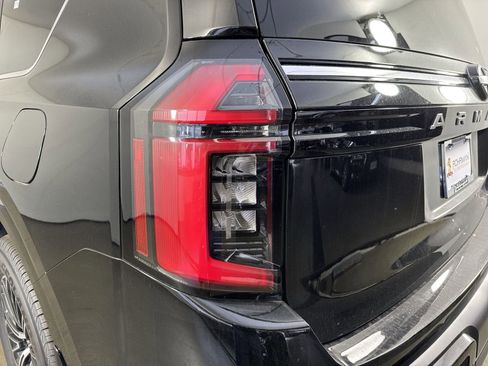 New 2026 Nissan Armada SL w/ Captain's Chari Seat Package image 31