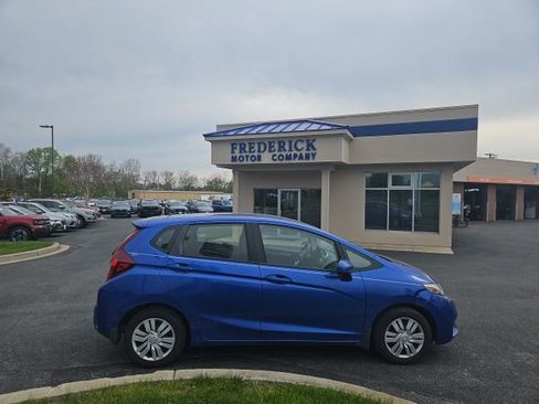 Used 2017 Honda Fit LX image 3