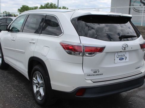 Used 2016 Toyota Highlander Limited w/ Protection Package #3 AWD/4WD image 4
