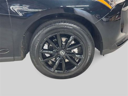 Used 2025 Acura RDX SH-AWD image 9