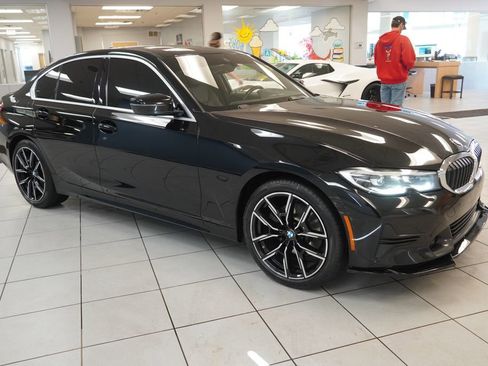 Used 2021 BMW 330i xDrive Sedan w/ Convenience Package AWD/4WD image 13