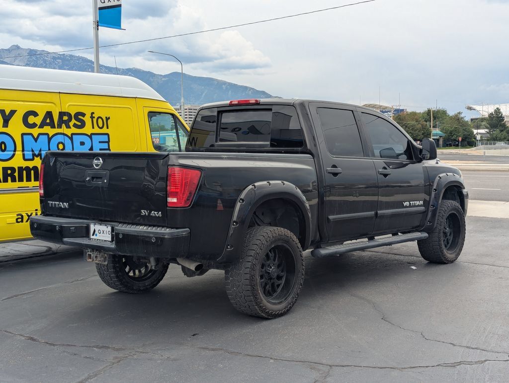 Used 2013 Nissan Titan 4x4 Crew Cab image 4