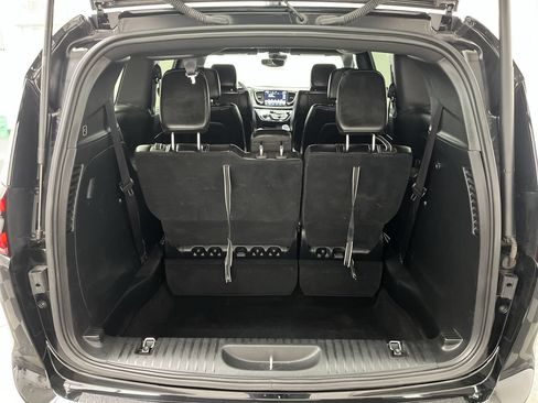 Used 2025 Chrysler Pacifica Select FWD image 28