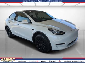 Used 2023 Tesla Model Y Long Range video 1