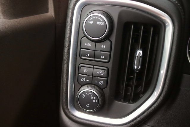 Used 2022 Chevrolet Silverado 1500 RST AWD/4WD image 23