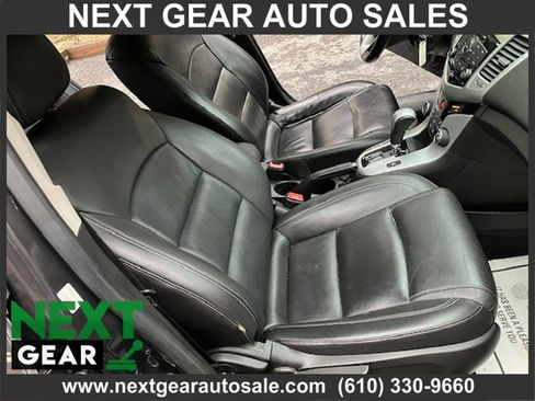 Used 2015 Chevrolet Cruze LT image 9