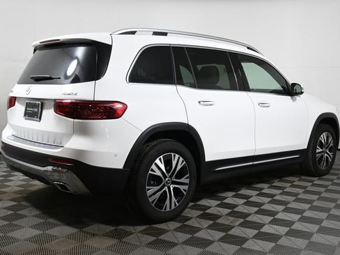 Certified 2026 Mercedes-Benz GLB 250 4MATIC image 7