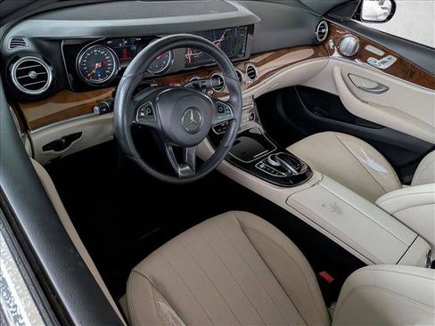 Used 2018 Mercedes-Benz E 300 image 10