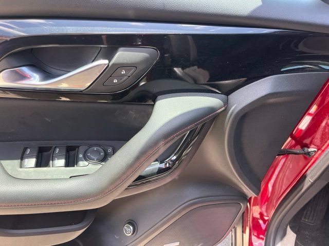 Used 2025 Chevrolet Blazer RS FWD image 15