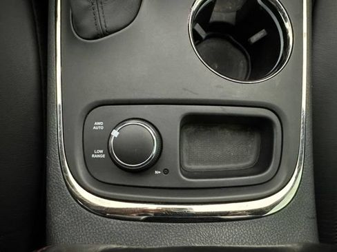 Used 2018 Dodge Durango R/T w/ Technology Group AWD/4WD image 18