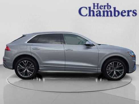 Used 2020 Audi Q8 Premium Plus image 11