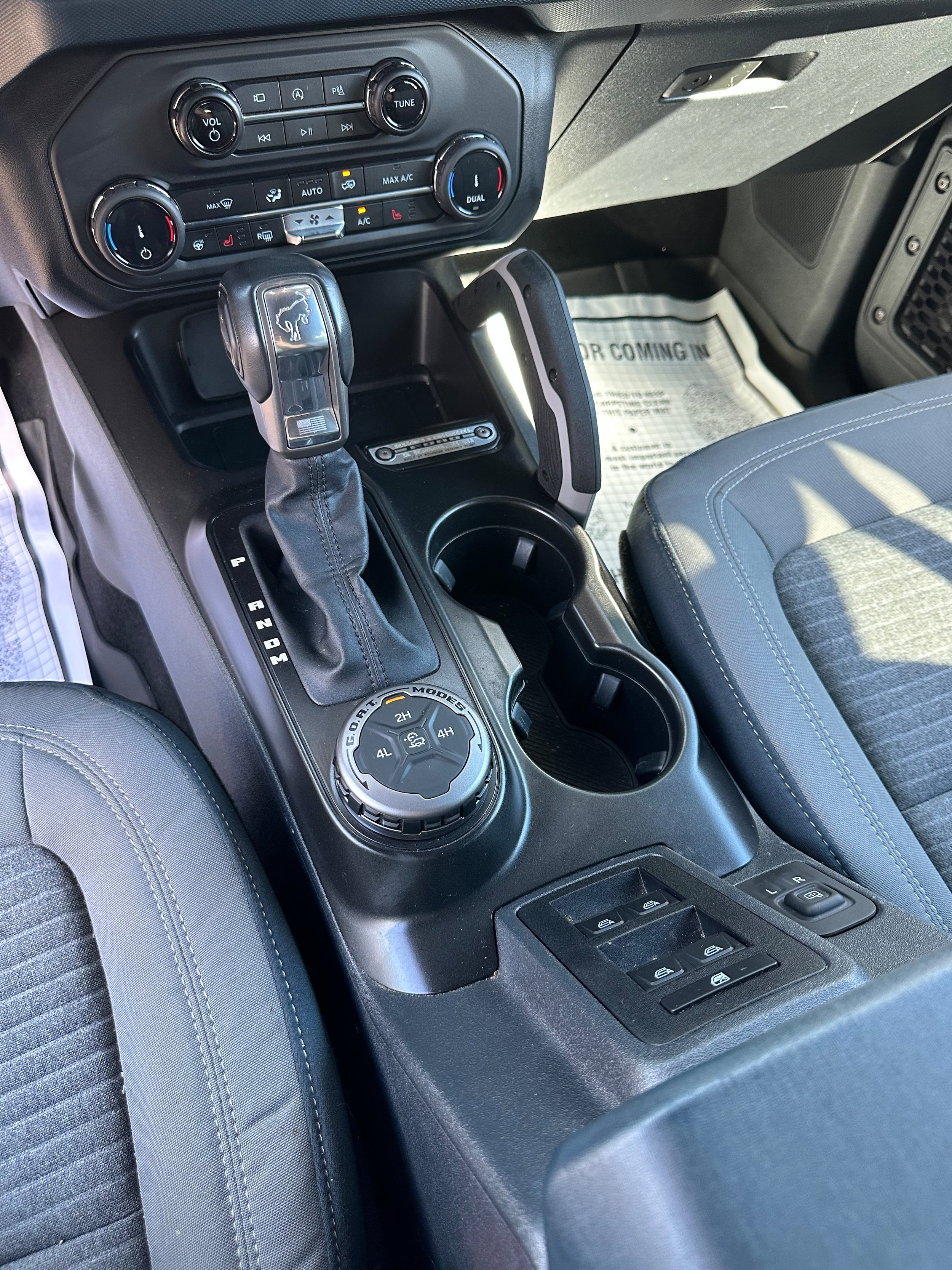Used 2022 Ford Bronco Outer Banks AWD/4WD image 17