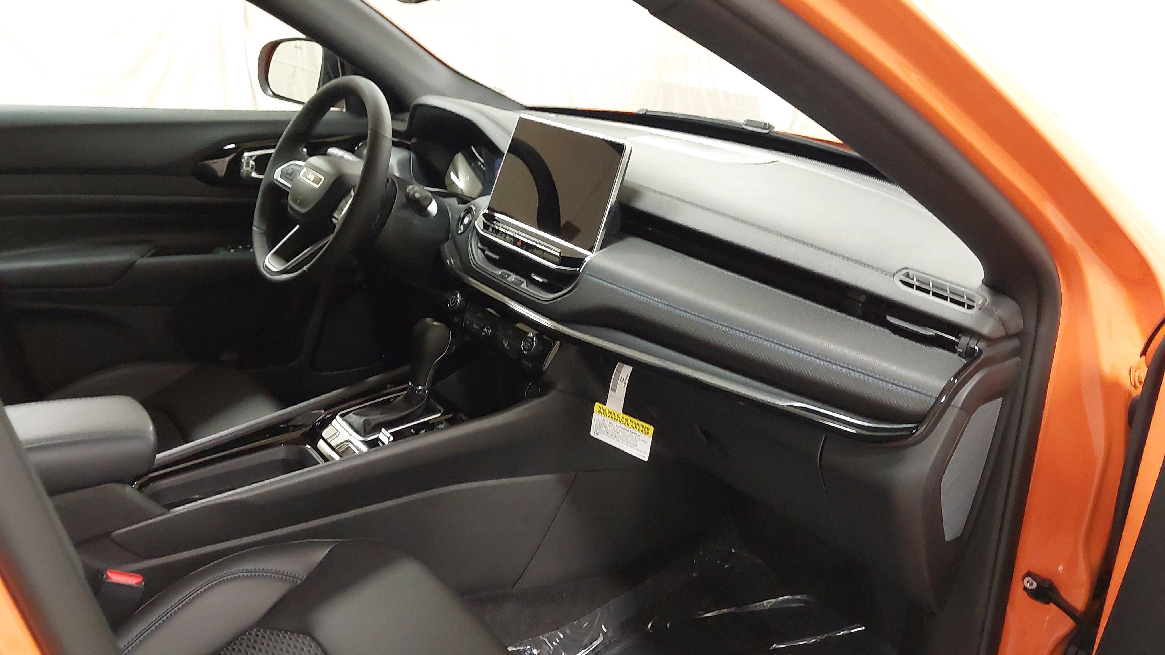 New 2026 Jeep Compass Latitude AWD/4WD image 28