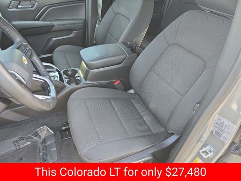 Used 2023 Chevrolet Colorado LT w/ LT Convenience Package II image 21