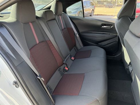 Used 2024 Toyota Corolla SE image 28