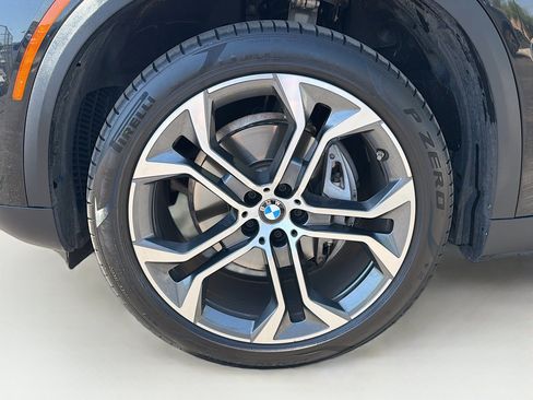 Used 2025 BMW X5 xDrive40i w/ Premium Package AWD/4WD image 32