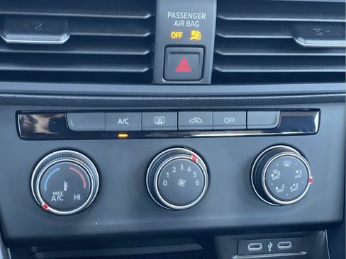 Used 2024 Volkswagen Jetta S FWD image 33