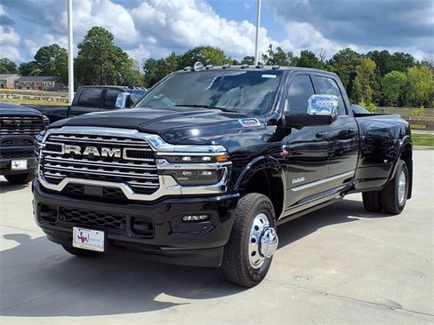 New 2026 RAM 3500 Limited image 8