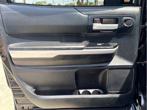 Used 2014 Toyota Tundra SR5 w/ SR5 Upgrade Package AWD/4WD image 16