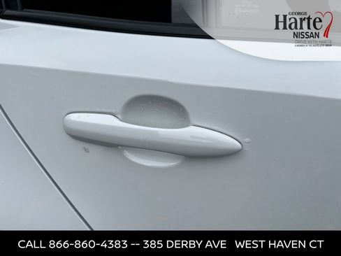 Used 2024 Toyota Corolla LE FWD image 10