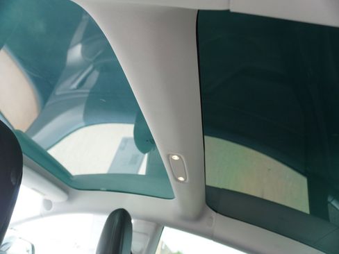 Used 2019 Tesla Model 3 Mid Range image 13