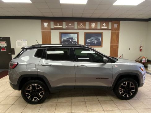 Used 2021 Jeep Compass Trailhawk AWD/4WD image 5