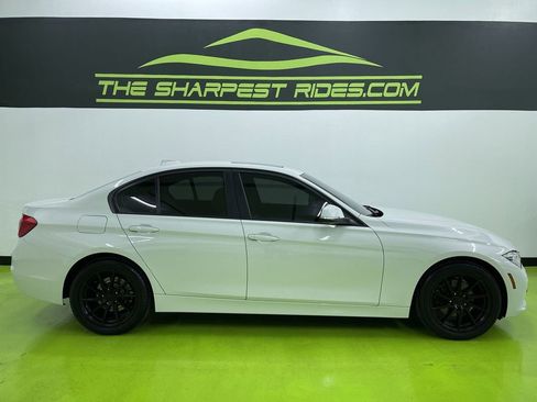 Used 2017 BMW 320i xDrive xDrive image 11