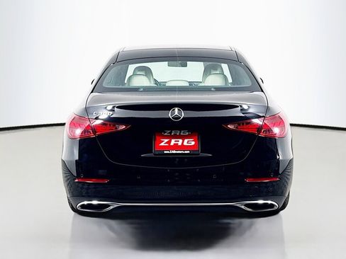 Used 2022 Mercedes-Benz C 300 Sedan image 4