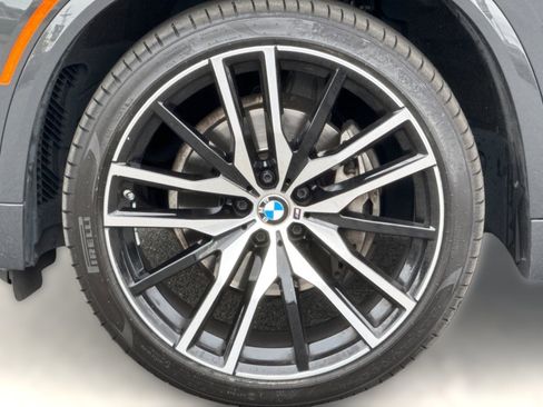 Certified 2024 BMW X5 xDrive40i w/ Executive Package AWD/4WD image 11