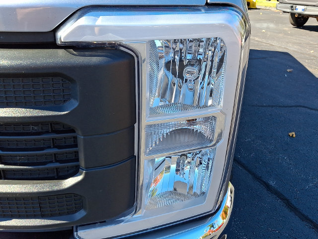 Certified 2023 Ford F350 XL w/ XL Off-Road Package AWD/4WD image 9