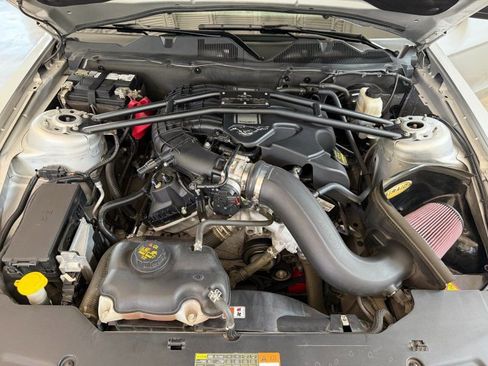 Used 2012 Ford Mustang Premium RWD image 22