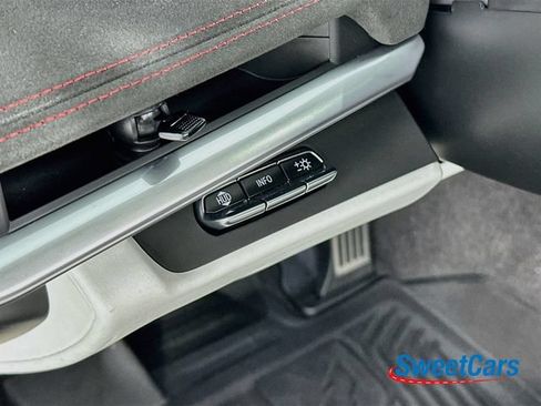 Used 2023 Chevrolet Corvette Z06 RWD image 26