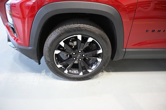 Certified 2025 Chevrolet Equinox RS w/ Safety and Technology Package AWD/4WD image 31