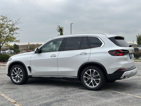 New 2026 BMW X5 xDrive40i w/ Premium Package image 5