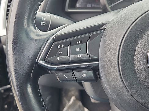 Used 2017 MAZDA MAZDA3 Touring image 21
