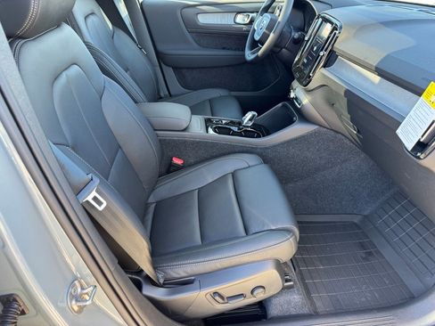 New 2026 Volvo XC40 B5 Plus w/ Protection Package Premier image 11