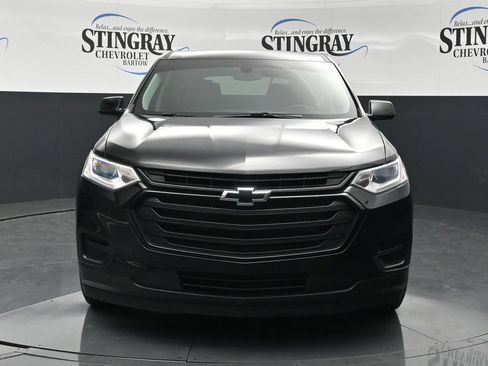 Used 2021 Chevrolet Traverse LS w/ LPO, Blackout Package FWD image 2