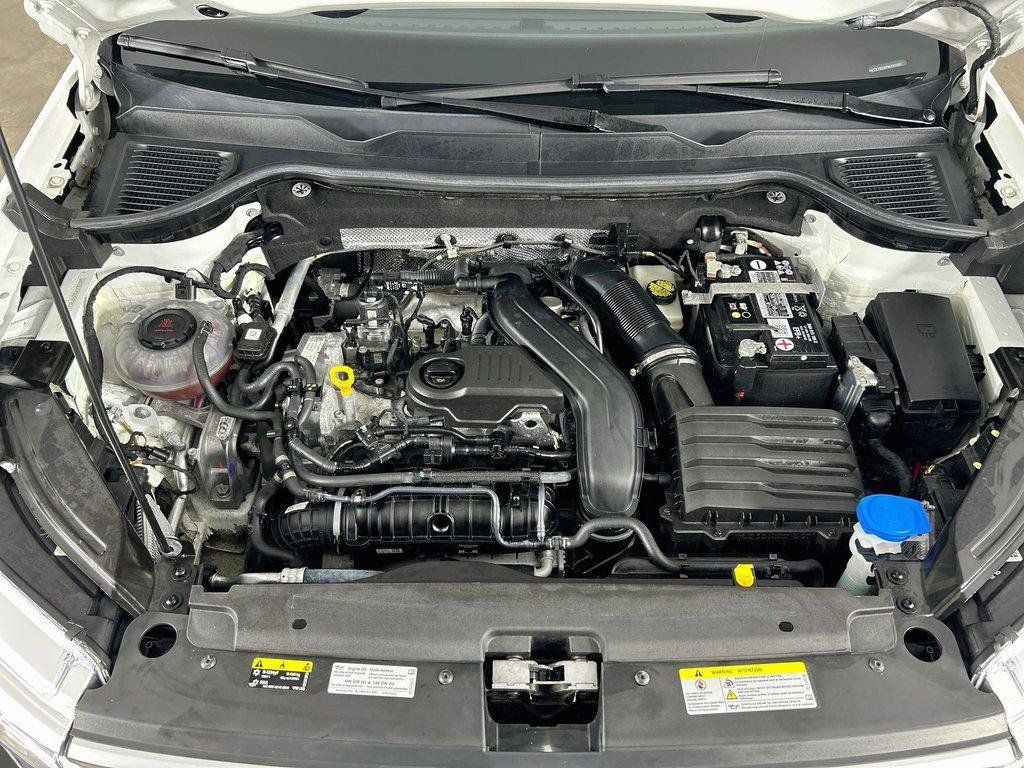Certified 2023 Volkswagen Taos SEL AWD/4WD image 31
