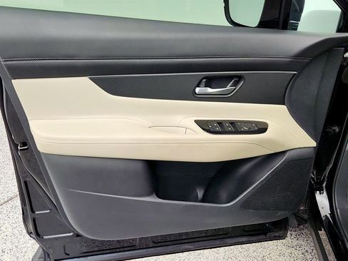 Used 2025 Nissan Murano SV image 10