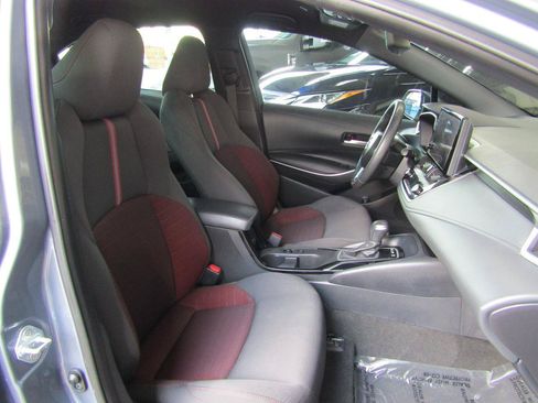 Used 2024 Toyota Corolla SE FWD image 11