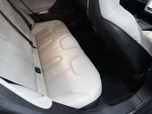 Used 2015 Tesla Model S 85D AWD/4WD image 37