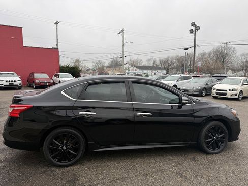 Used 2018 Nissan Sentra SR w/ SR Midnight Edition Package image 6