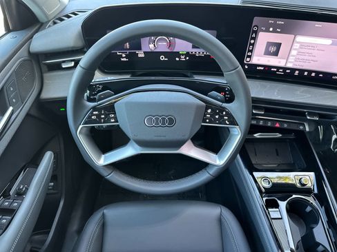 New 2026 Audi Q3 quattro 2.0T AWD/4WD image 14