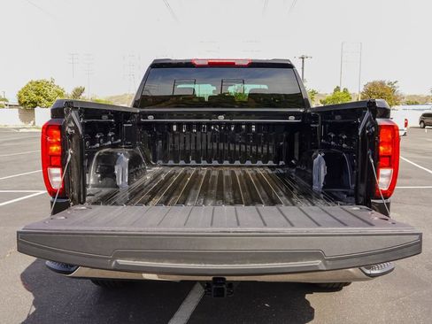 New 2026 GMC Sierra 1500 SLE w/ Max Trailering Package AWD/4WD image 10
