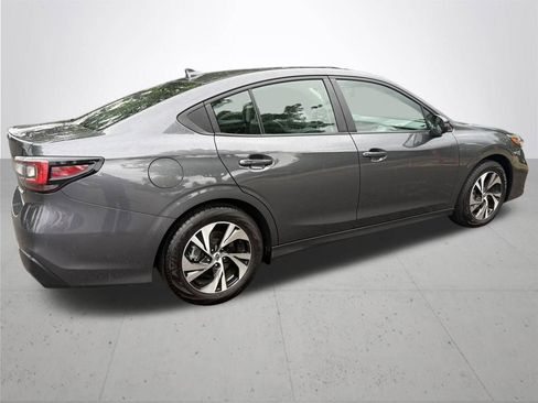 Used 2025 Subaru Legacy Premium AWD/4WD image 6
