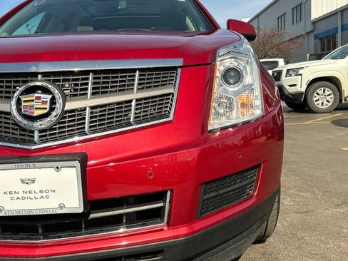 Used 2012 Cadillac SRX Luxury image 3