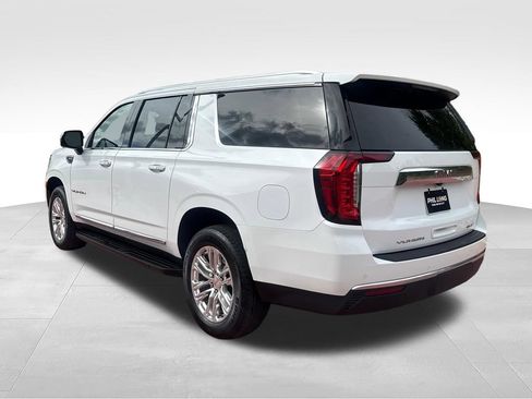 Used 2022 GMC Yukon XL SLT w/ SLT Premium Package AWD/4WD image 6