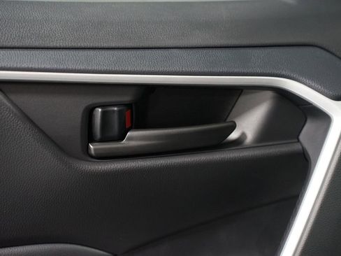 New 2025 Toyota RAV4 LE image 30